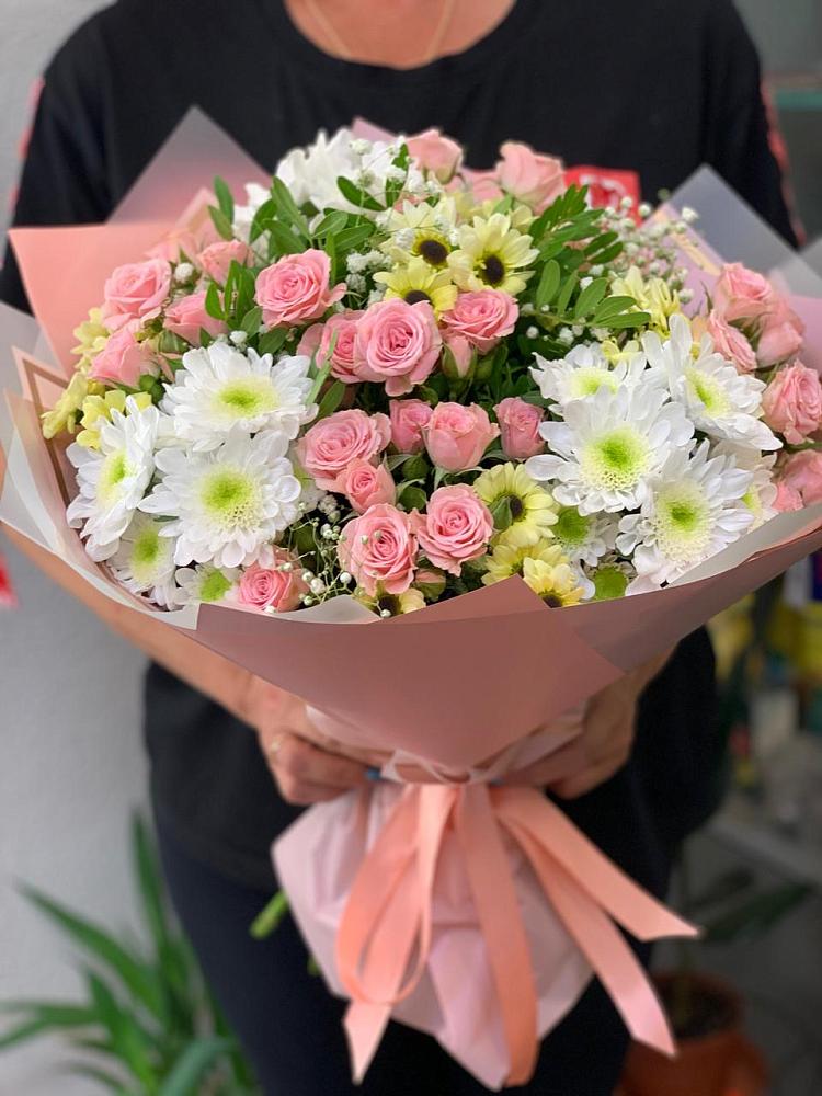 Букет цветов из: Розы и Хризантемы в Кызыл-Озёк