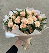 Букет Кремовые розы Латте в Кызыл-Озёк