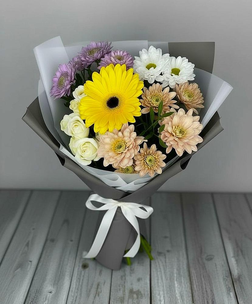 Букет цветов из: Розы, Герберы и Хризантемы в Кызыл-Озёк
