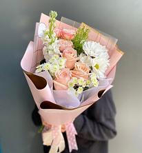 Букет цветов из:  Хризантемы и Розы в Кызыл-Озёк