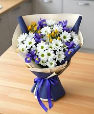 Букет цветов из:  Розы, Ирисы и Хризантемы в Кызыл-Озёк