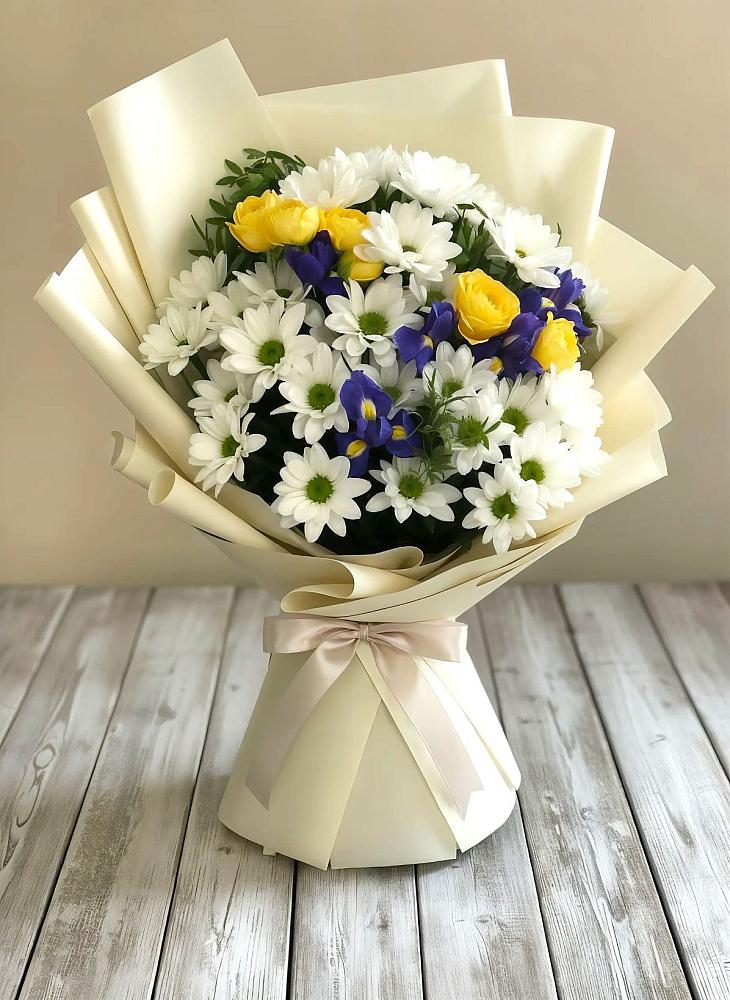 Букет цветов из: Ирисы, Хризантемы и Розы в Кызыл-Озёк
