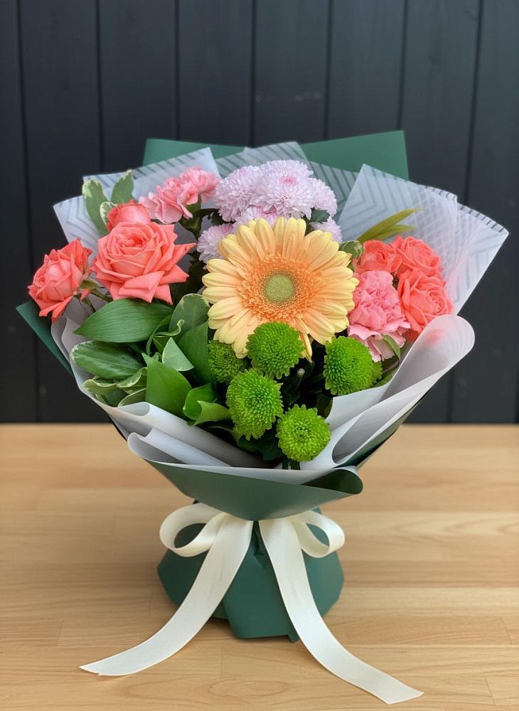 Букет цветов из: Гвоздики, Розы, Герберы и Хризантемы в Кызыл-Озёк