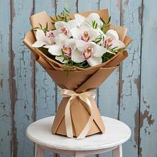 Букет цветов из:  Орхидеи и Розы в Кызыл-Озёк