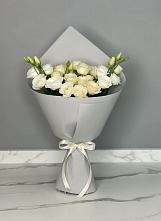 Букет цветов из:  Розы и Лизиантусы в Кызыл-Озёк